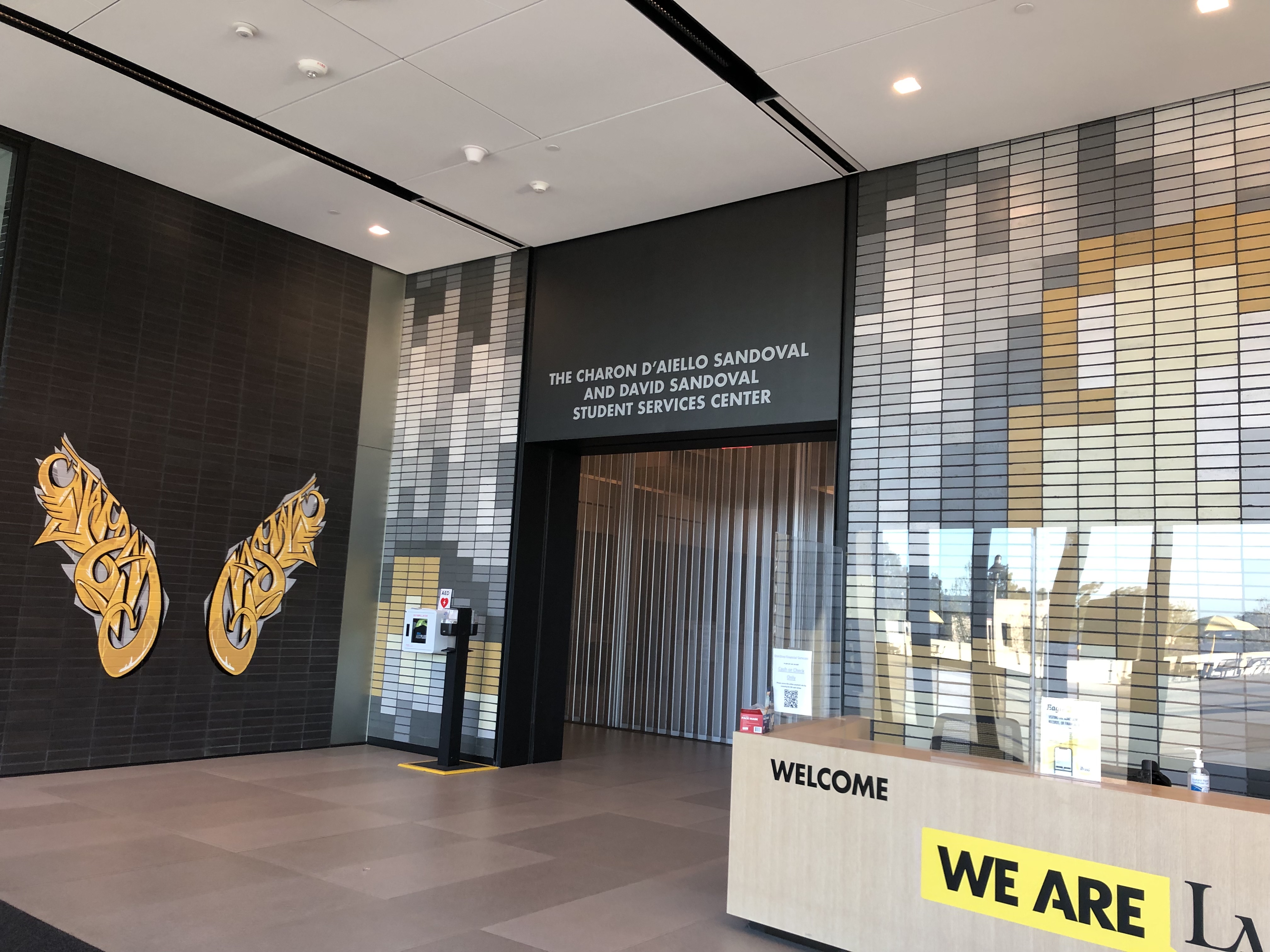 Admissions California State University, Los Angeles Modern Campus